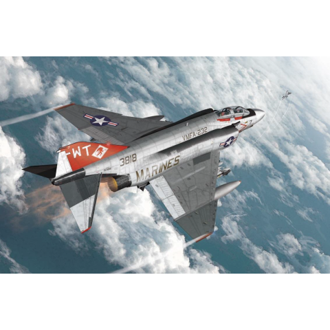 USMC F-4J “VMFA-232 Red Devils” -12556