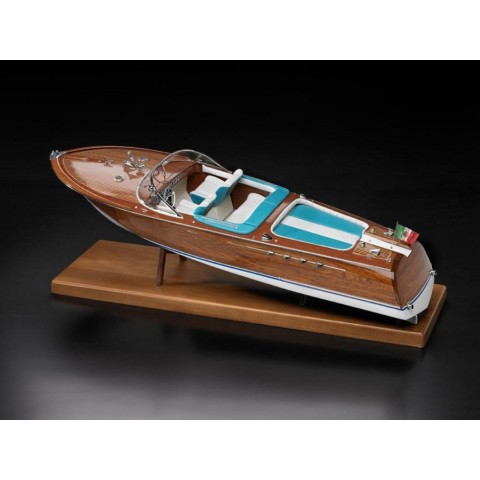 Italian Runabout -1608