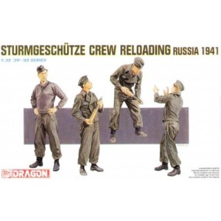 Sturmgeschütze Crew Reloading -6192