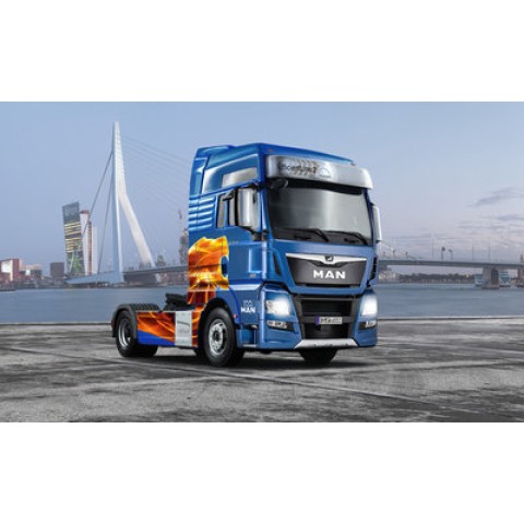M.A.N. TGX XXL Italeri  -3916