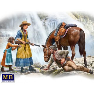 Marshal Tom Tucker, Molly and Rebecca Hanson -MB35203