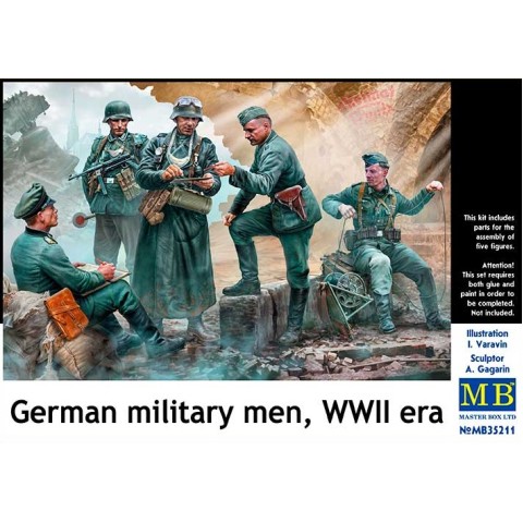 German military men, WWII era -MB35211