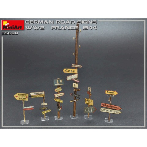 GERMAN ROAD SIGNS WW2 (FRANCE 1944) -35600