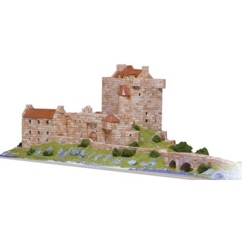 EILEAN DONAN CASTLE SCHOTLAND   -1011