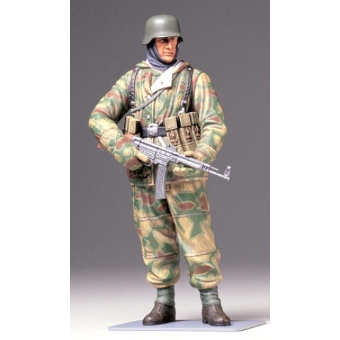 WWII German Infantryman -36304