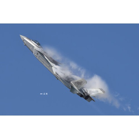 Chinese J-20 Mighty Dragon -05811